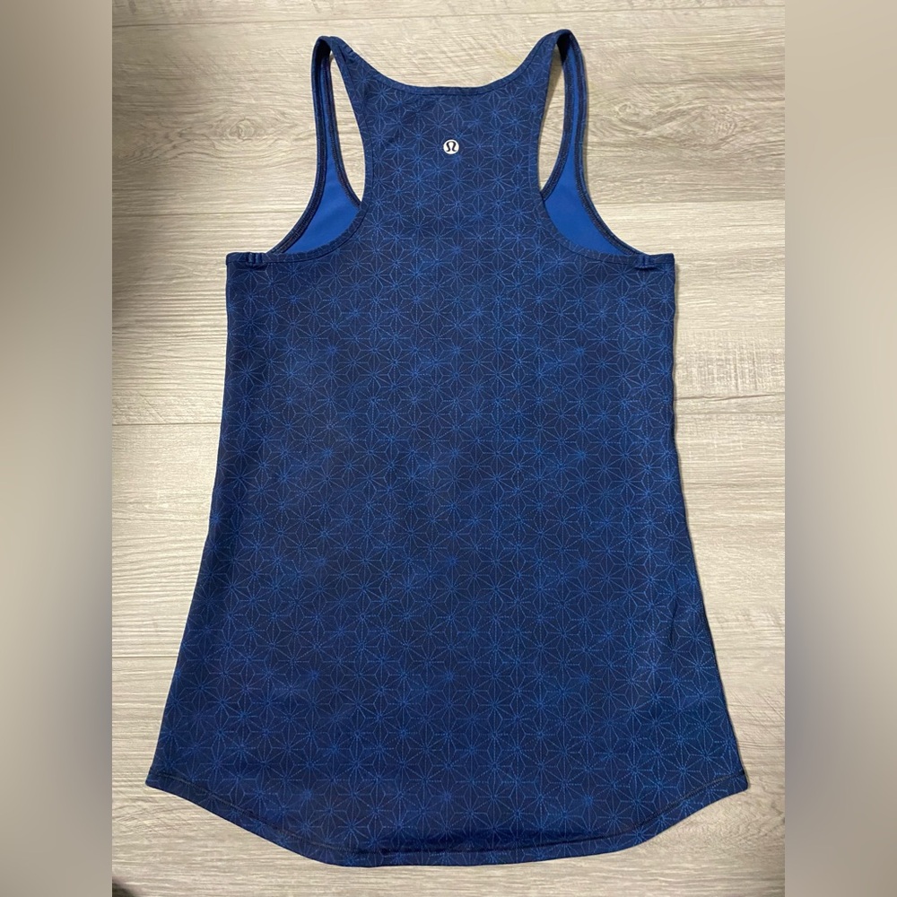 Lululemon tank